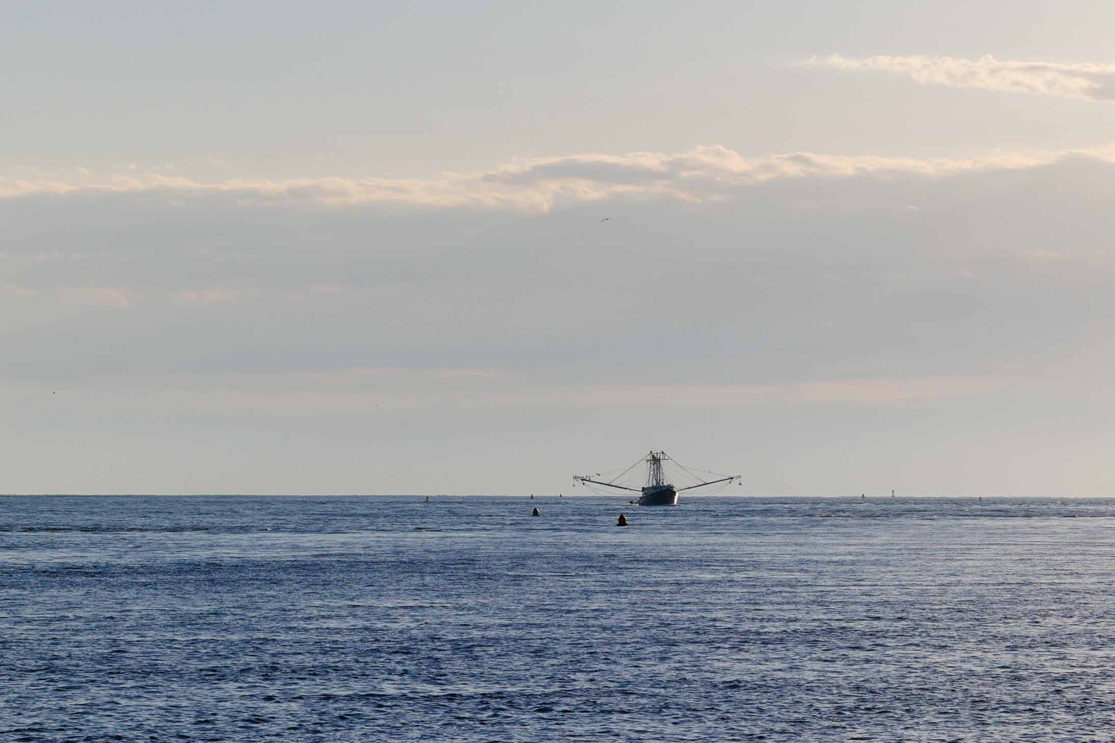 A breakdown, fantastic meals, and an unexpected night cruise, just another day on the Great Loop!