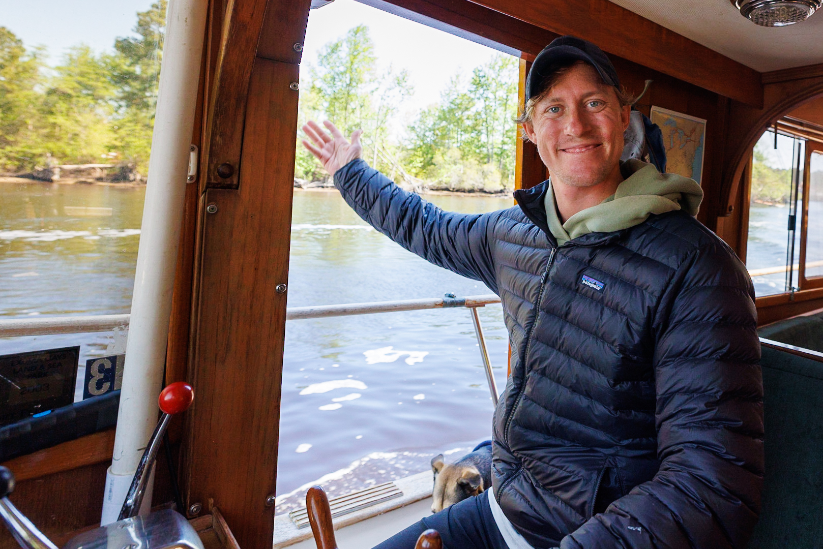 FREE DOCKS on the Virginia Cut in our Trawler (and Learning about the Battle at Great Bridge)