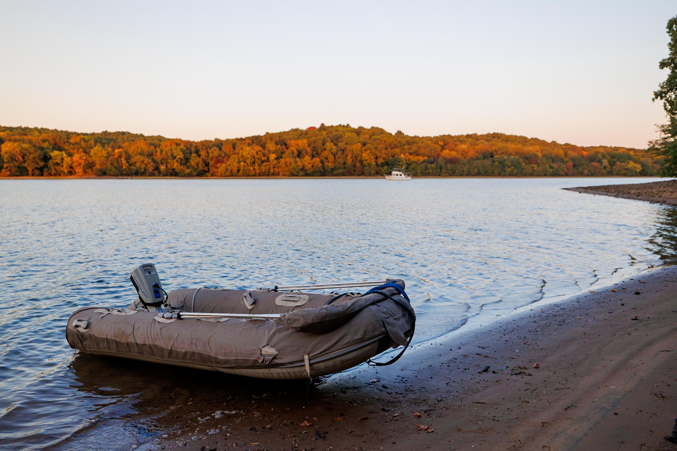 Dinghy Essentials – Everything You Need to Keep In Your Dinghy